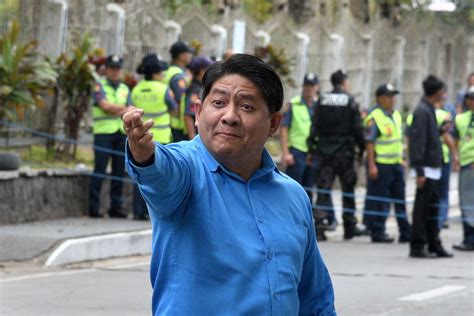 Larry Gadon .